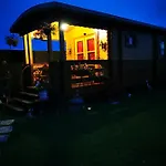Bed & Breakfast Roulotte La Passe Pierre 3*