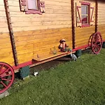 Roulotte La Passe Pierre Bed & Breakfast Pende