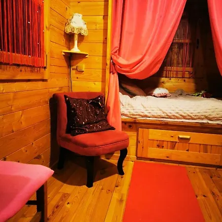 Couette-café Roulotte La Passe Pierre Pendé