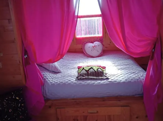 Roulotte La Passe Pierre Nocleg ze śniadaniem