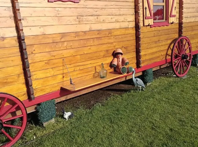 Roulotte La Passe Pierre Nocleg ze śniadaniem Pendé