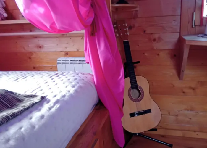 Roulotte La Passe Pierre Nocleg ze śniadaniem 3*