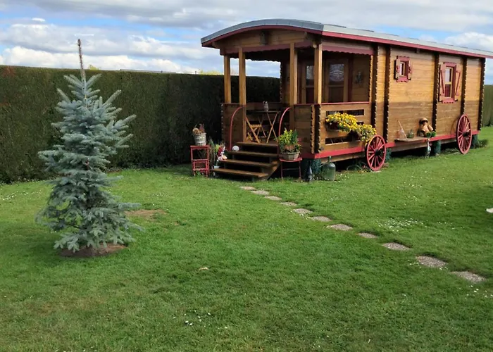 Roulotte La Passe Pierre Nocleg ze śniadaniem 3*